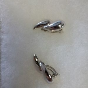 Rhodium Silver tear earrings